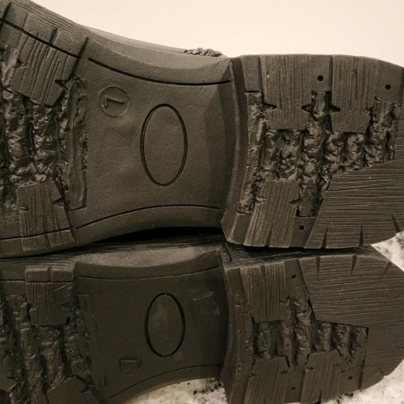 nwot FREE REIGN Black Vegan COMBAT BOOTS SIZE 7M - Picture 11 of 13